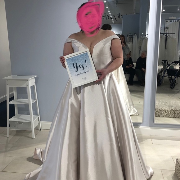 2020 Eddy K Mikado Silk Ballgown, NWT, never worn - Picture 1 of 7